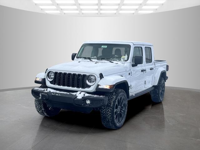 new 2025 Jeep Gladiator car, priced at $40,260