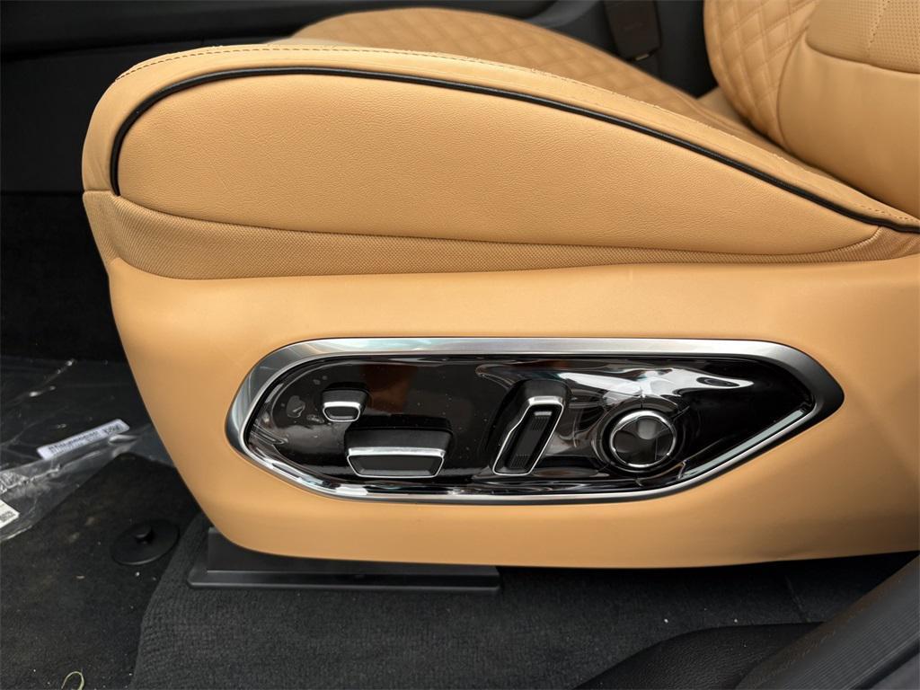 new 2025 Jeep Grand Cherokee L car, priced at $56,306