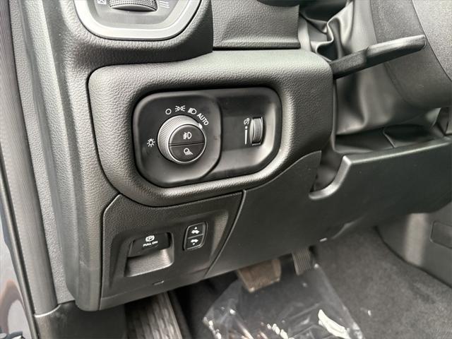 new 2025 Ram 1500 car, priced at $45,557