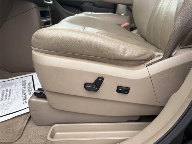 used 2015 Chrysler Town & Country car, priced at $8,750