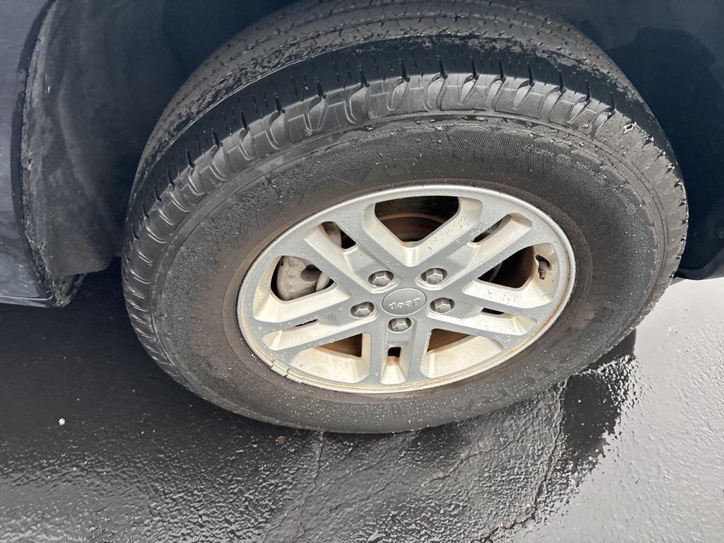 used 2022 Jeep Grand Cherokee car, priced at $28,750