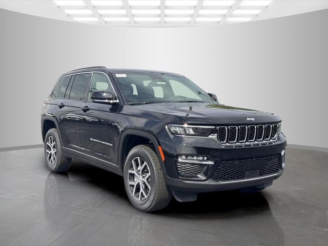 new 2024 Jeep Grand Cherokee car, priced at $38,735