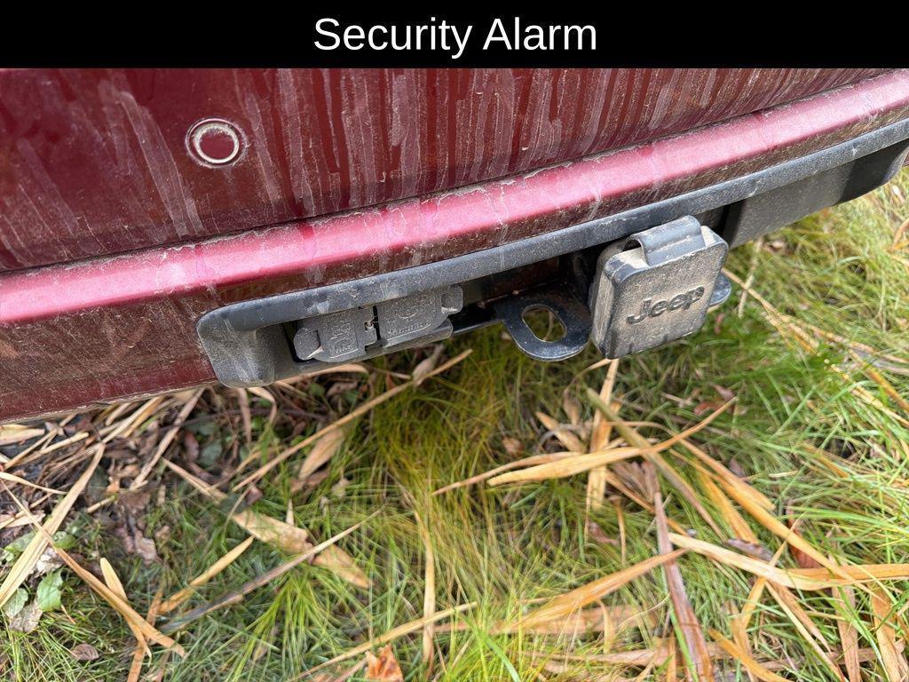 used 2017 Jeep Grand Cherokee car, priced at $11,250