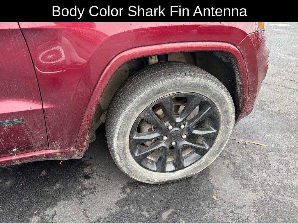 used 2017 Jeep Grand Cherokee car, priced at $11,250