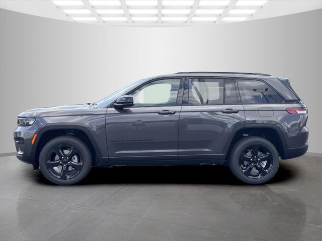 new 2024 Jeep Grand Cherokee car, priced at $40,009