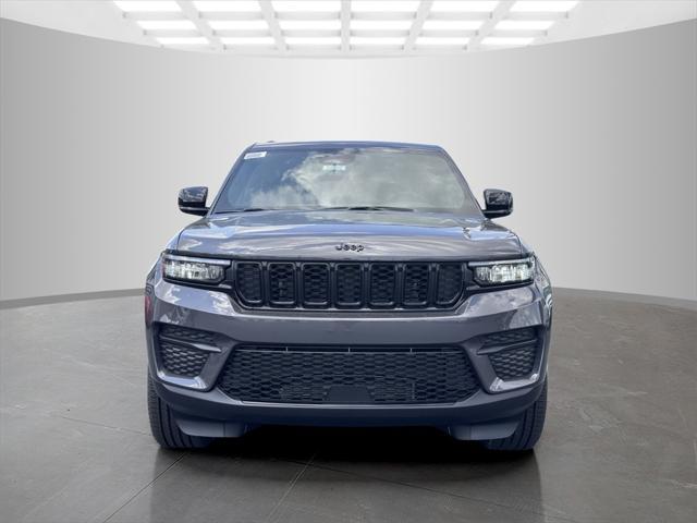 new 2024 Jeep Grand Cherokee car, priced at $40,009