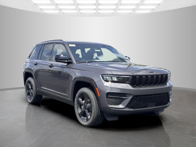 new 2024 Jeep Grand Cherokee car, priced at $40,509