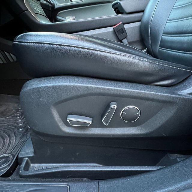 used 2019 Ford Edge car, priced at $14,286