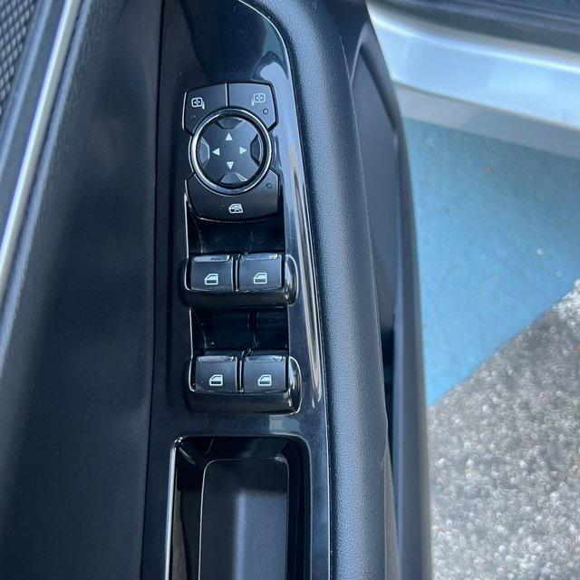 used 2019 Ford Edge car, priced at $14,286