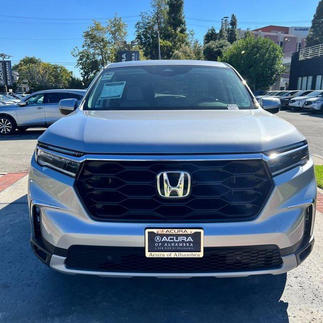 used 2025 Honda Pilot car, priced at $36,994