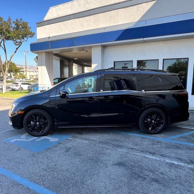 used 2023 Honda Odyssey car, priced at $35,998