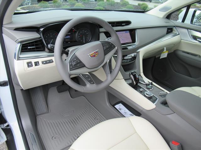 new 2025 Cadillac XT5 car, priced at $61,585