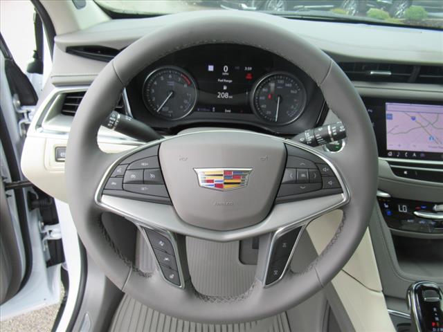 new 2025 Cadillac XT5 car, priced at $61,585