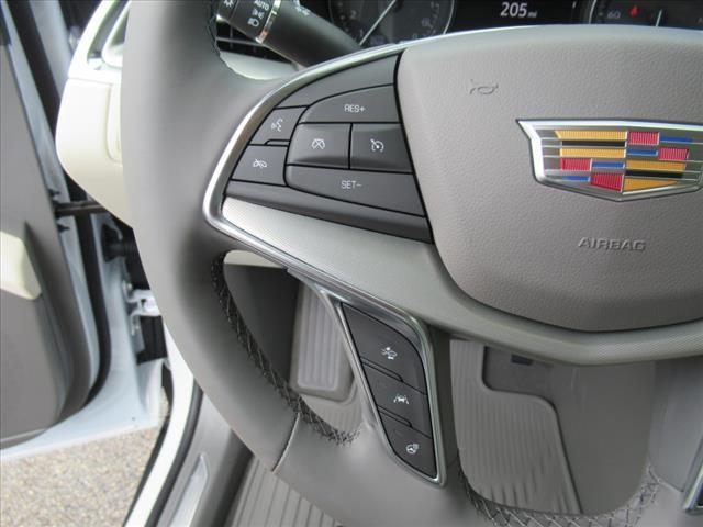 new 2025 Cadillac XT5 car, priced at $61,585
