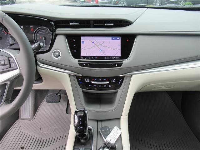 new 2025 Cadillac XT5 car, priced at $61,585