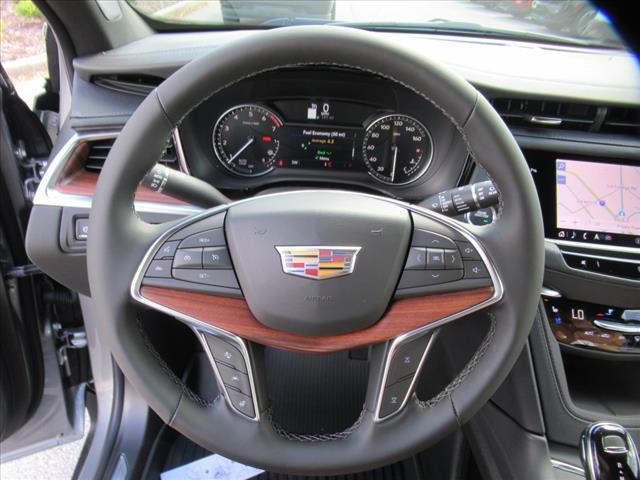 new 2025 Cadillac XT5 car, priced at $56,080