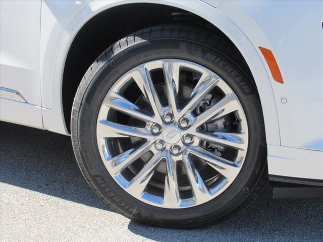 new 2025 Cadillac XT6 car, priced at $66,210