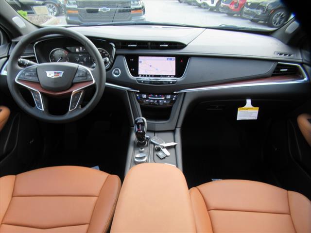 new 2025 Cadillac XT5 car, priced at $57,305