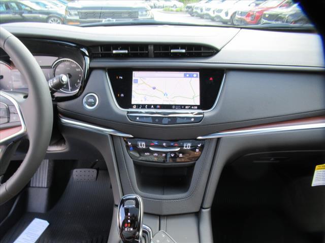new 2025 Cadillac XT5 car, priced at $57,305