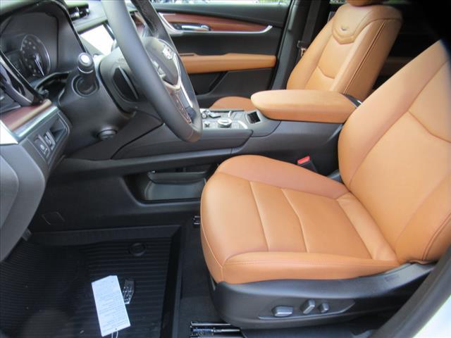 new 2025 Cadillac XT5 car, priced at $57,305