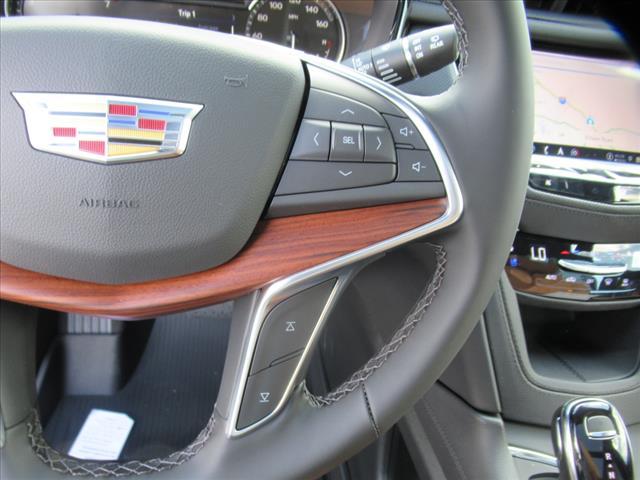 new 2025 Cadillac XT5 car, priced at $57,305
