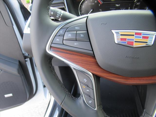 new 2025 Cadillac XT5 car, priced at $57,305