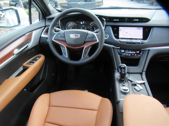 new 2025 Cadillac XT5 car, priced at $57,305