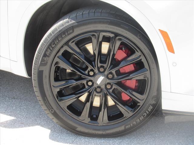 used 2023 Cadillac XT6 car, priced at $47,295