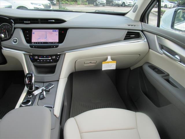 new 2025 Cadillac XT5 car, priced at $60,585
