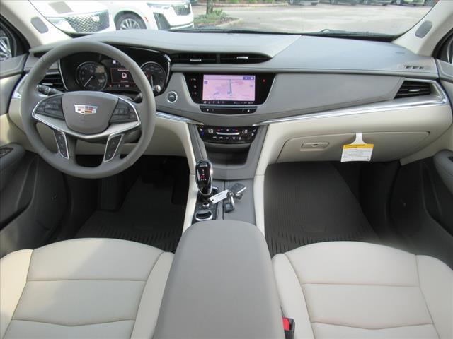 new 2025 Cadillac XT5 car, priced at $60,585
