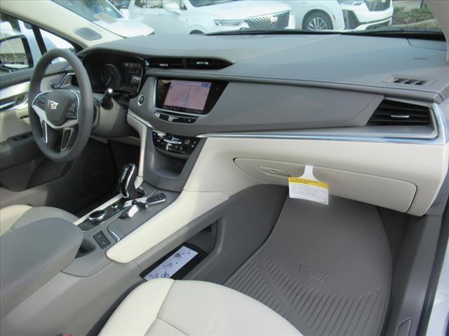 new 2025 Cadillac XT5 car, priced at $60,585