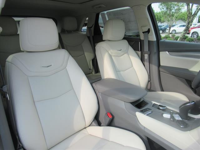 new 2025 Cadillac XT5 car, priced at $60,585