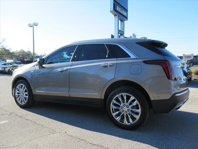 used 2022 Cadillac XT5 car, priced at $35,400