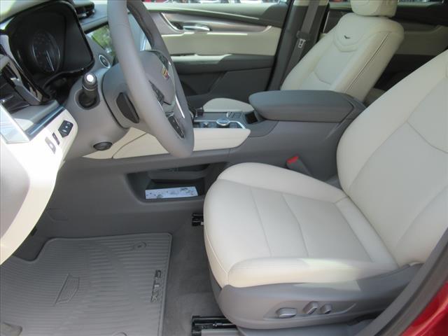 new 2025 Cadillac XT5 car, priced at $62,600