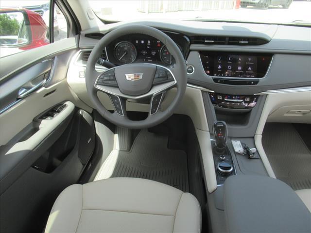 new 2025 Cadillac XT5 car, priced at $62,600
