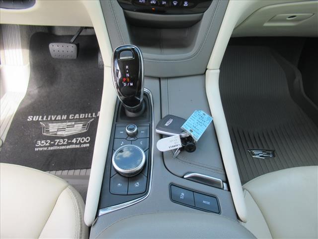 used 2020 Cadillac XT5 car, priced at $24,999