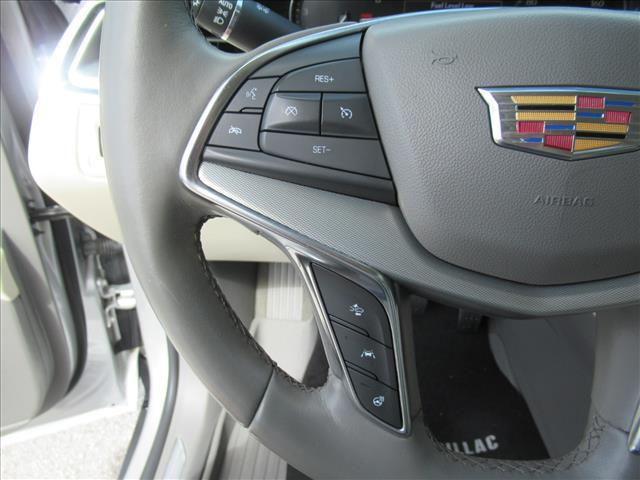 used 2020 Cadillac XT5 car, priced at $24,999