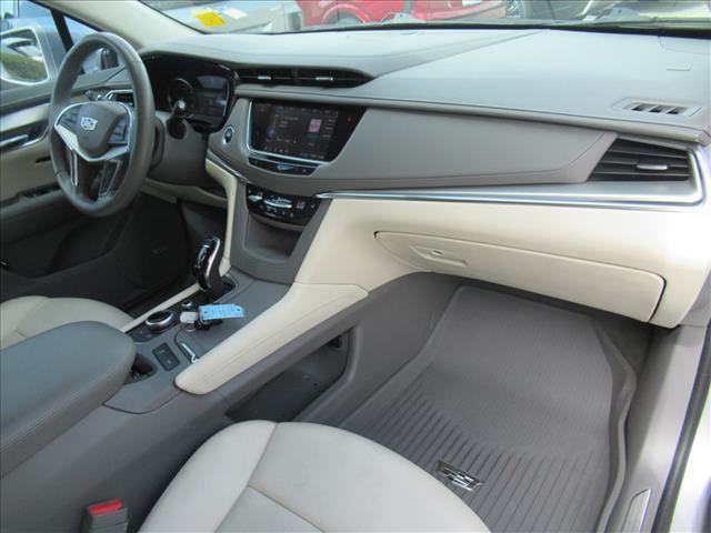 used 2020 Cadillac XT5 car, priced at $24,999