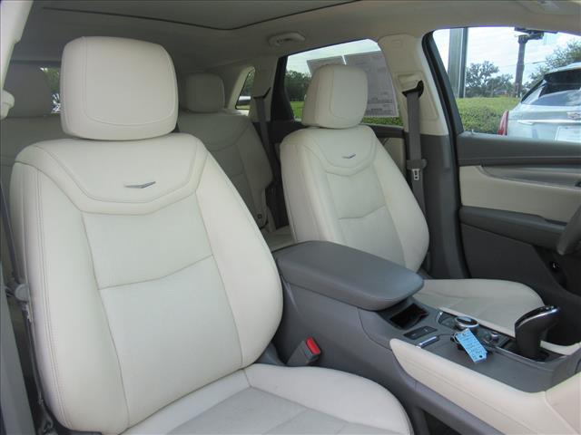 used 2020 Cadillac XT5 car, priced at $24,999