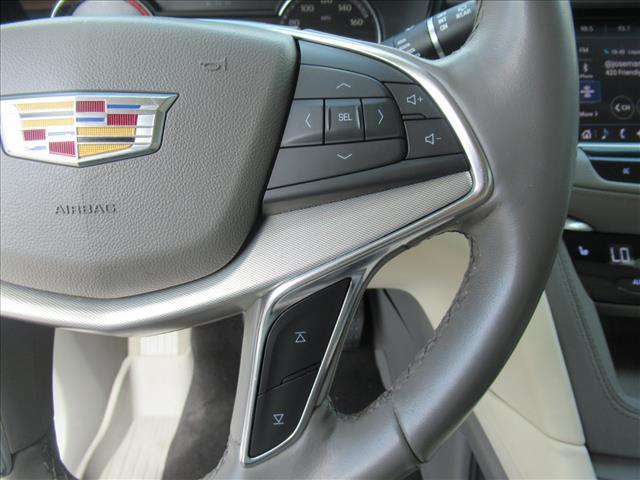 used 2020 Cadillac XT5 car, priced at $24,999