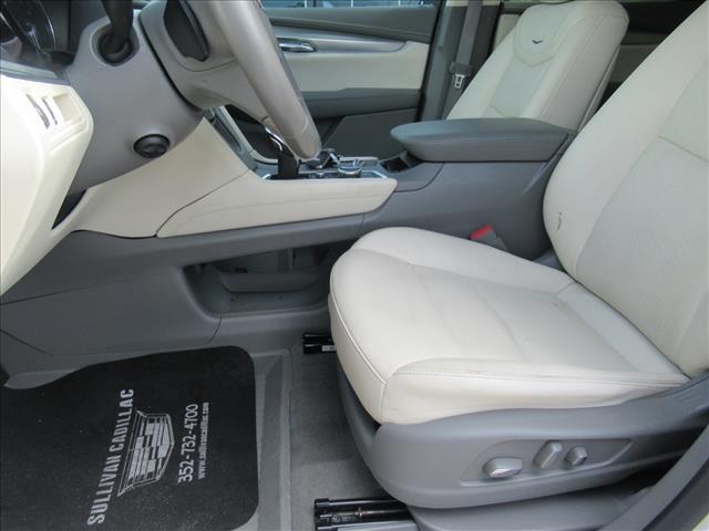 used 2020 Cadillac XT5 car, priced at $24,999