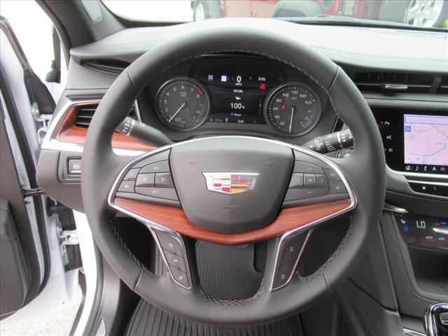 new 2025 Cadillac XT5 car, priced at $64,160