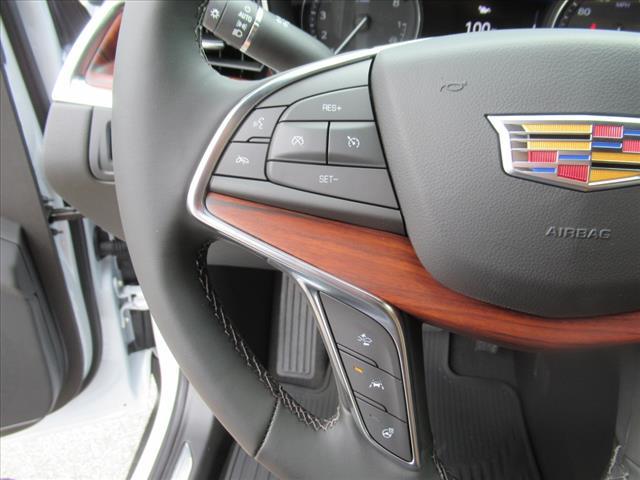new 2025 Cadillac XT5 car, priced at $64,160