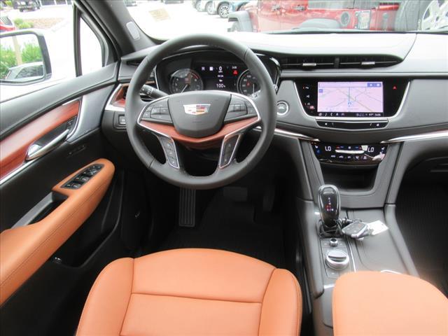 new 2025 Cadillac XT5 car, priced at $64,160