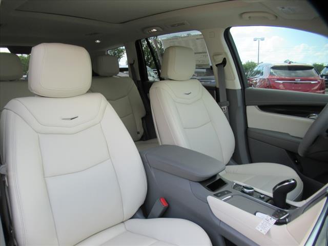 new 2025 Cadillac XT6 car, priced at $60,085