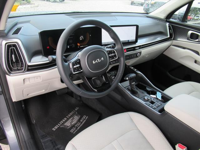 used 2025 Kia Sorento car, priced at $31,500