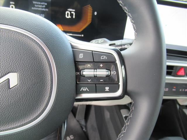 used 2025 Kia Sorento car, priced at $31,500