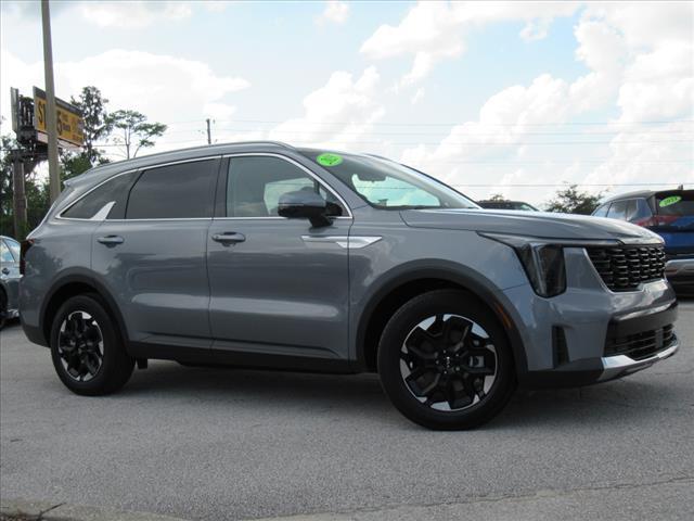 used 2025 Kia Sorento car, priced at $31,500