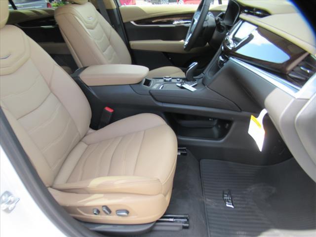 new 2025 Cadillac XT6 car, priced at $77,410