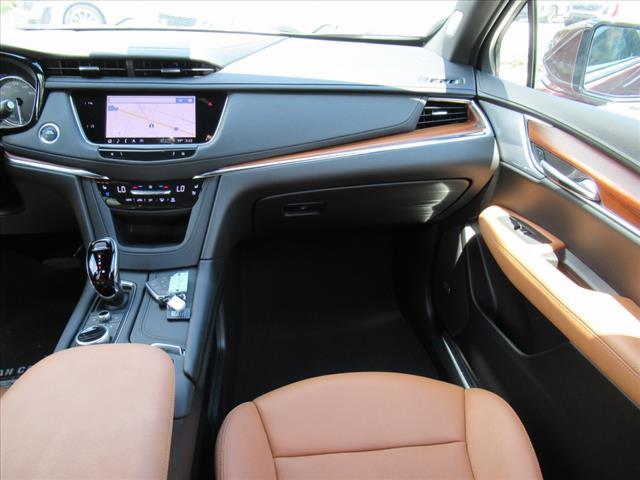 used 2022 Cadillac XT5 car, priced at $37,905